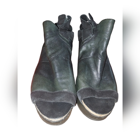 Eileen Fisher Womens size 8.5 waxed suede open toe black booties - Picture 3 of 10